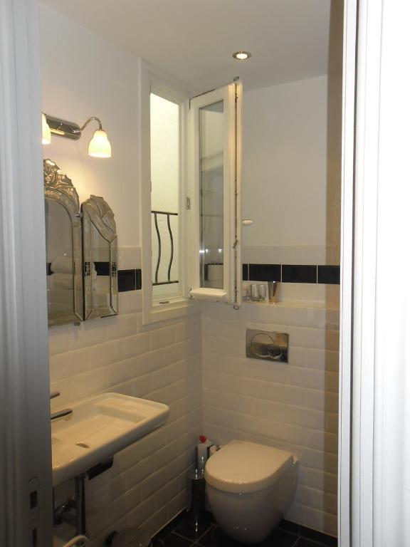 Mougins Village Holiday Lets Nizza Zimmer foto